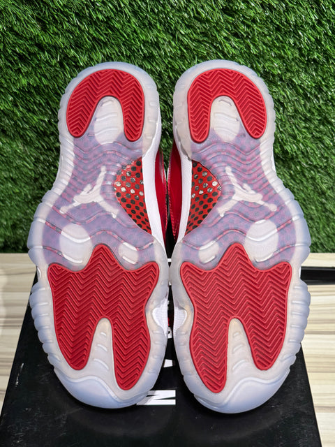 Jordan 11 Retro Cherry (2022) Sz 9M