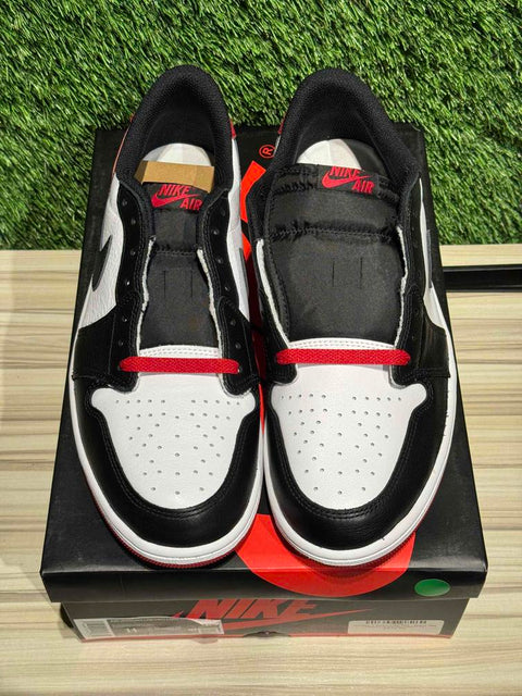 Jordan 1 Retro Low OG Black Toe (2023) Sz 11M