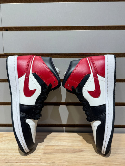 Jordan 1 Mid Gym Red Off Noir (Women's) Sz 6M