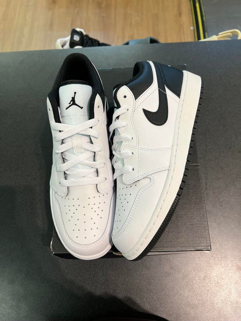 Jordan 1 Low White Black (GS) Sz 6.5Y