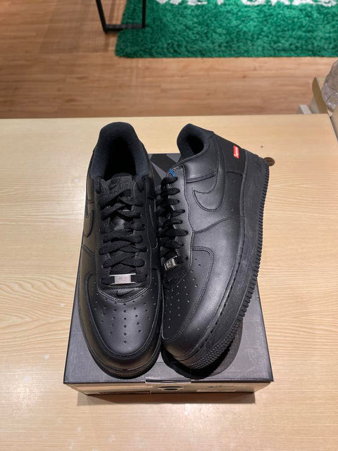 Nike Air Force 1 Low Supreme Black Sz 9.5