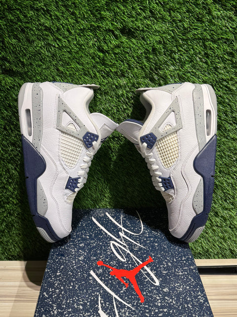 Jordan 4 Retro Midnight Navy Sz 9.5M..