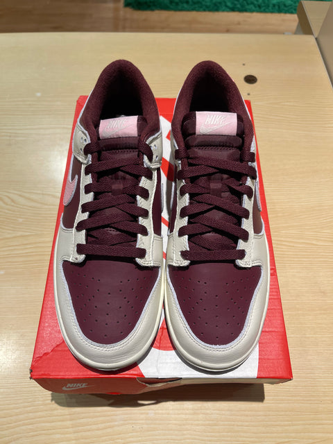 DS Valentines Day Dunk Low Sz 9.5