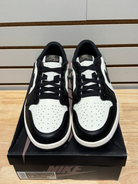 Jordan 1 Retro Low OG Mocha Sz 12