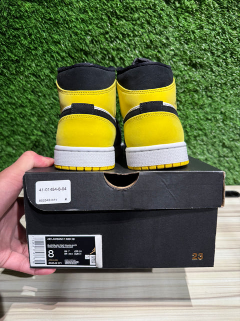 Jordan 1 Mid Yellow Toe Black Sz 8M