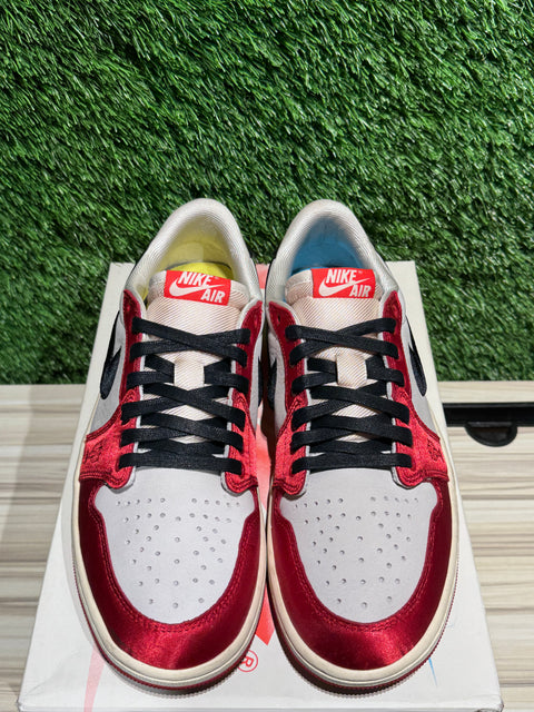 Jordan 1 Retro Low OG Trophy Room Rookie Card Away Sz 9M