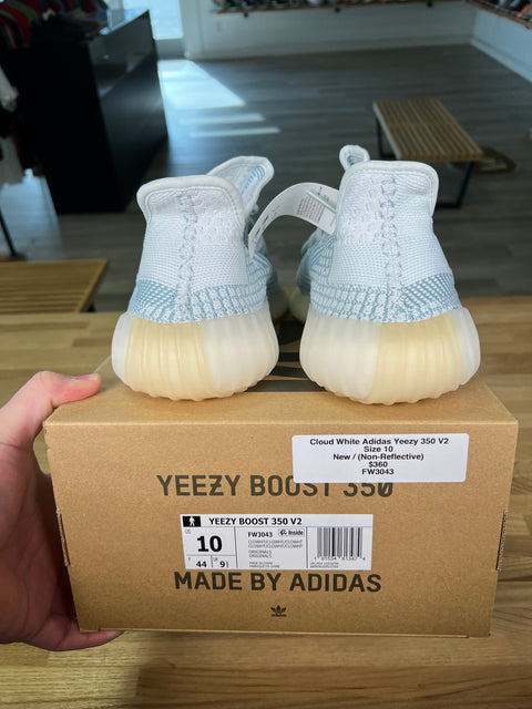 DS Cloud White Adidas Yeezy 350 V2 non-reflective Sz 10