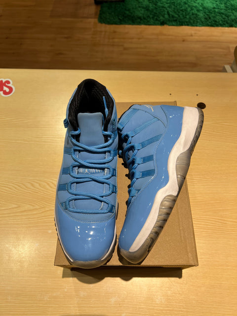 Jordan 11 Retro Pantone