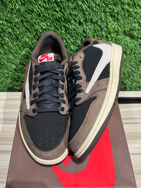 Jordan 1 Retro Low OG SP Travis Scott Mocha Sz 10M