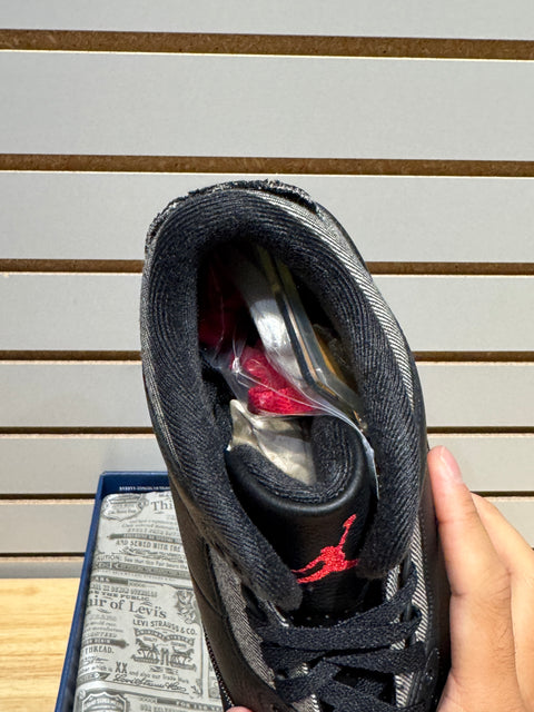 Jordan 3 Retro Levi’s Black Sz 11