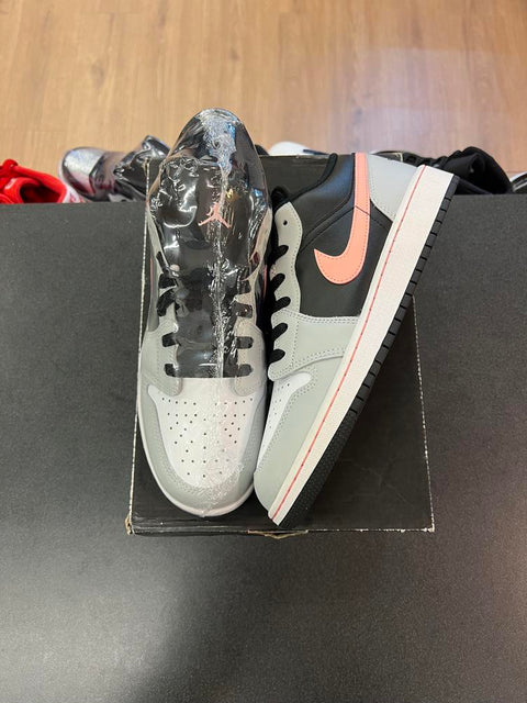 Jordan 1 Low Black Grey Pink (GS) Sz 7Y