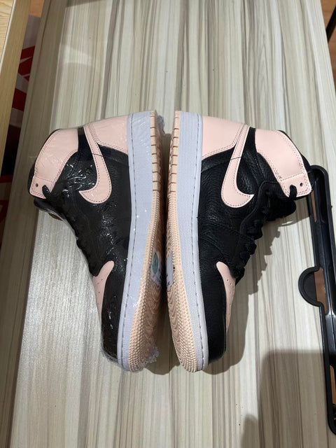 Jordan 1 Retro High Black Crimson Tint (GS)