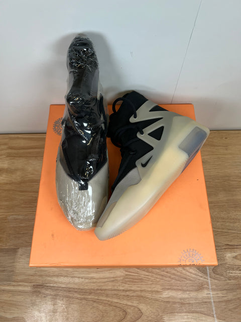 DS String “The Question” Nike Fear Of God 1 Sz 8.5