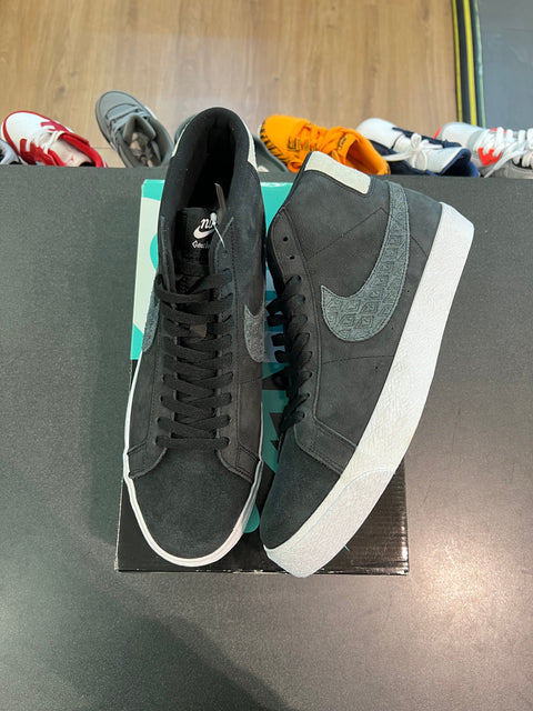 Nike SB Zoom Blazer Mid Gnarhunters