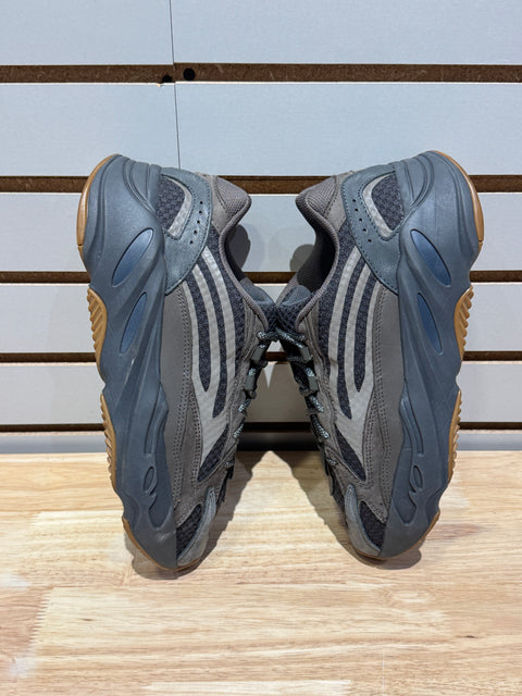 adidas Yeezy Boost 700 V2 Geode