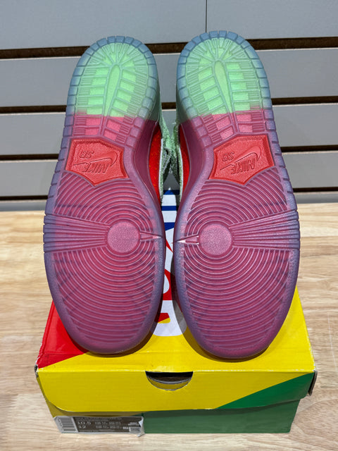 Nike SB Dunk High Strawberry Cough (Regular Box) Sz 10.5