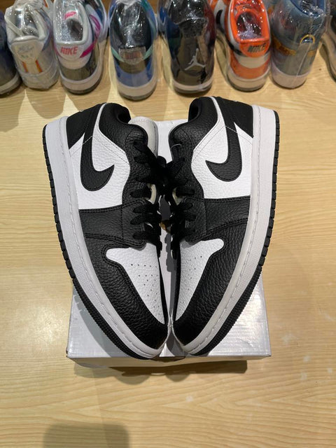 Jordan 1 Low SE Homage Split White Black (W)