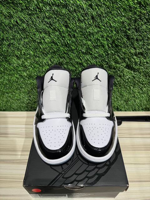 Jordan 1 Low SE Concord Sz 7M