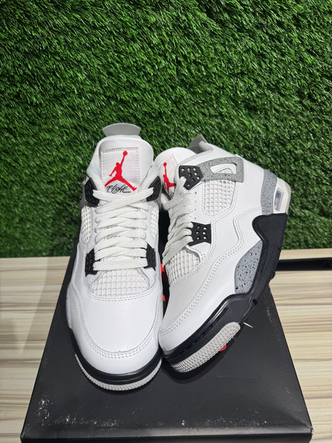 Jordan 4 Retro White Cement (2025) Sz 8