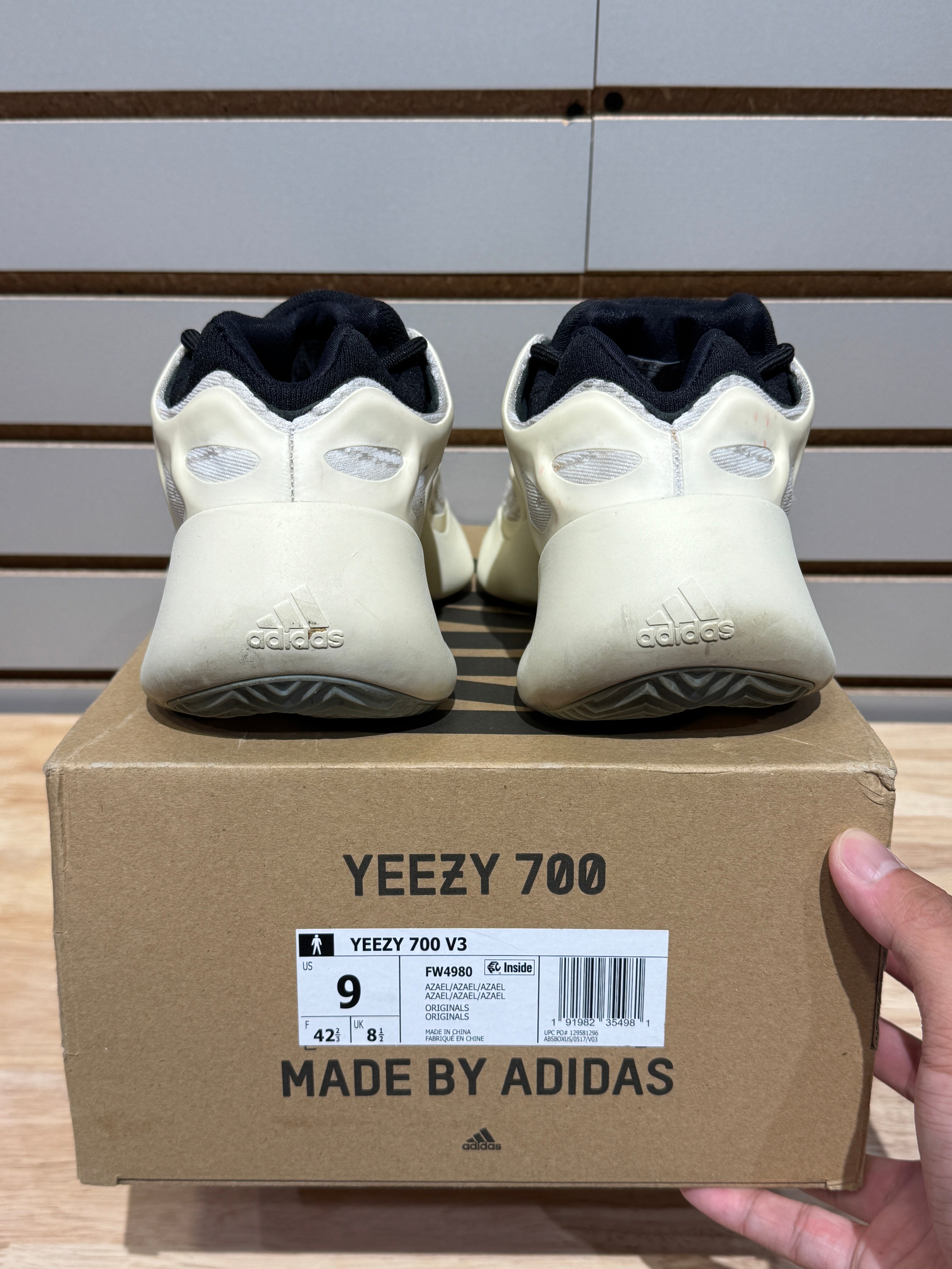 adidas Yeezy 700 V3 Azael Sz 9 – Sneak City