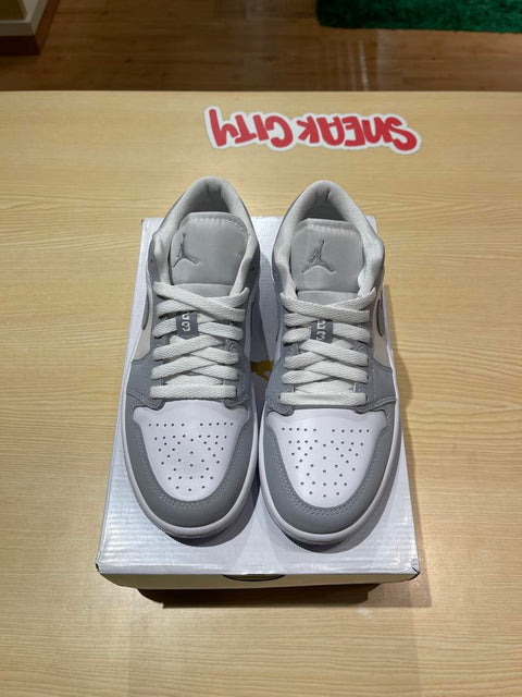 Jordan 1 Low Wolf Grey (Women's) Sz 5Y/6.5W