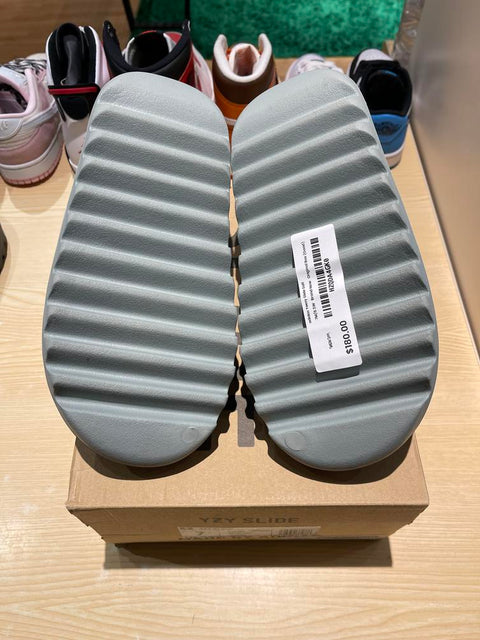 adidas Yeezy Slide Salt Sz 7