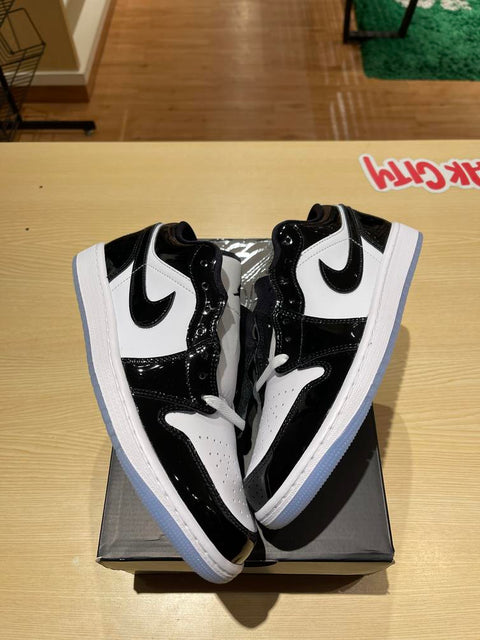 Jordan 1 Low SE Concord Sz 8.5