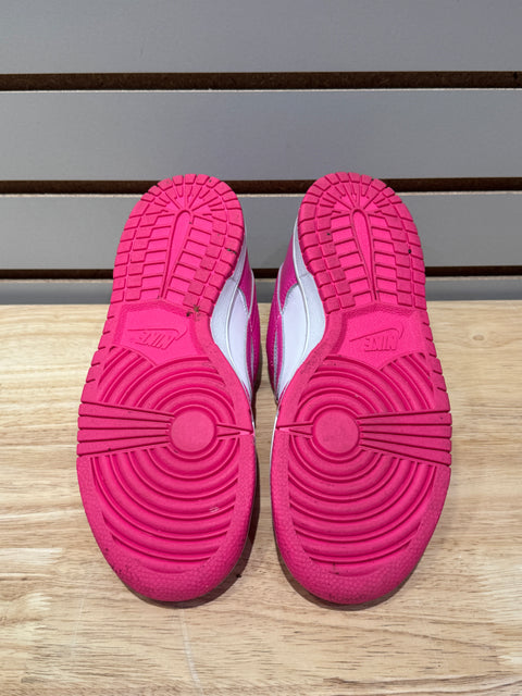 Nike Dunk Low Laser Fuchsia (GS) Sz 5Y