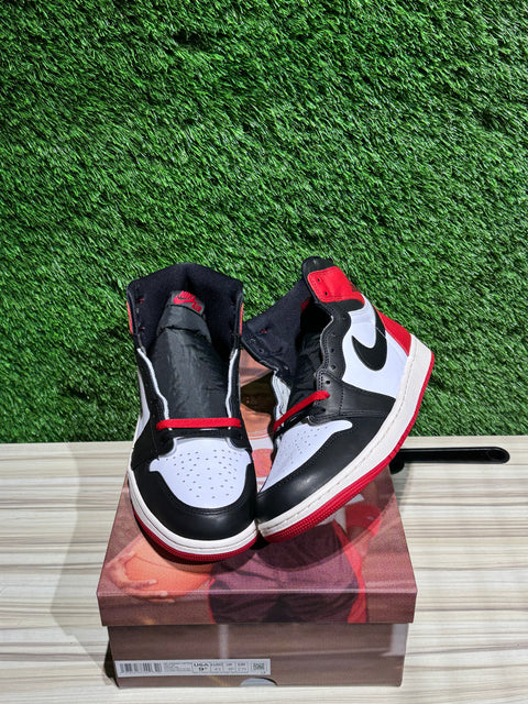 Jordan 1 Retro High OG Black Toe Reimagined Sz 9.5M