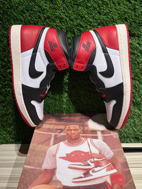Jordan 1 Retro High OG Black Toe Reimagined Sz 11