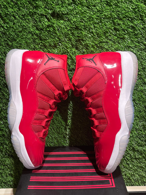 Jordan 11 Retro Win Like 96 Sz 9.5