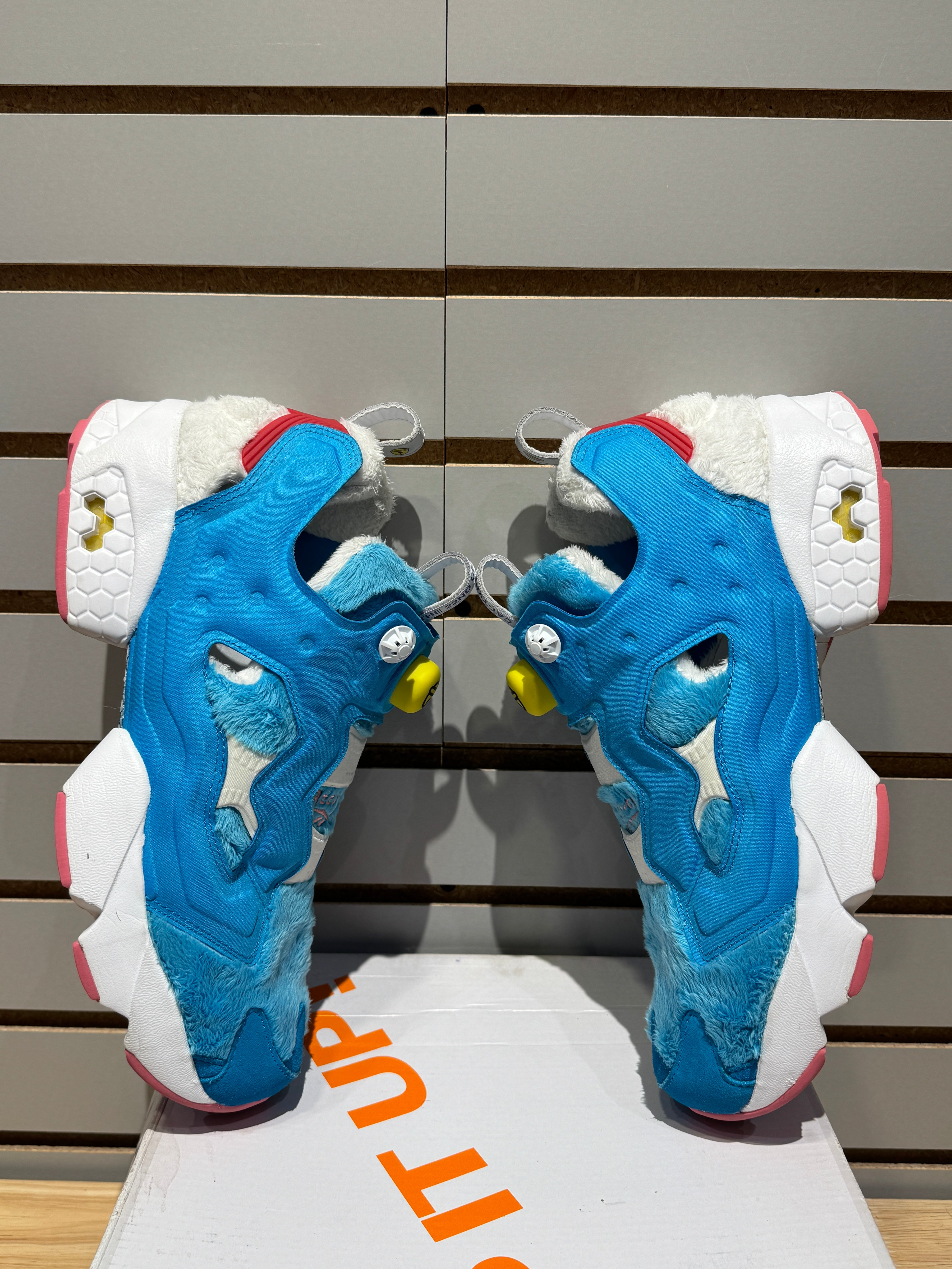 Reebok Instapump Fury Doraemon Furry Blue Sz 11 – Sneak City
