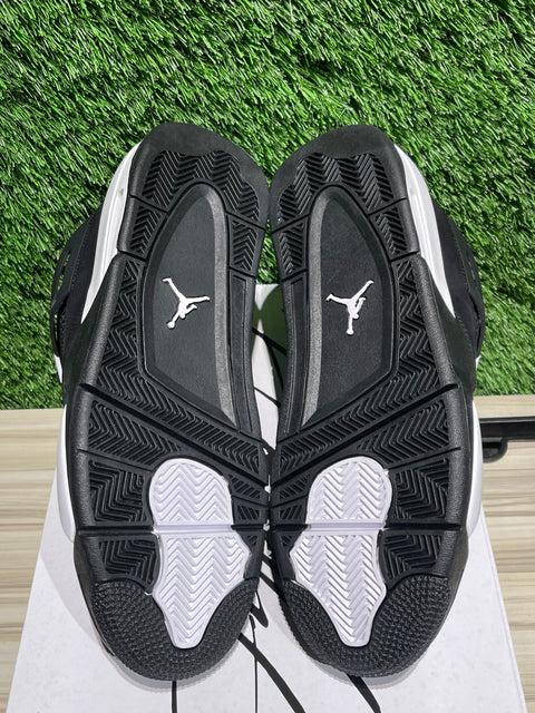 Jordan 4 Retro White Thunder (Multiple Sizes)