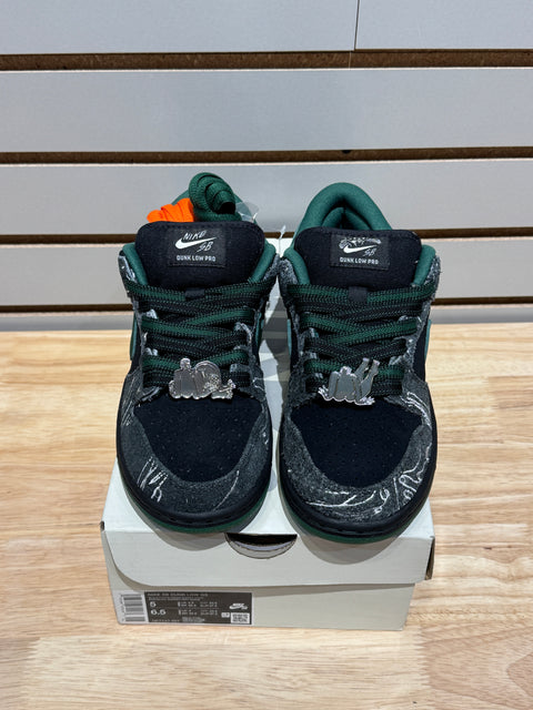 Nike SB Dunk Low There Skateboards Sz 5M