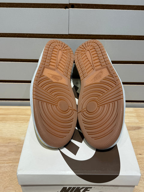 Jordan 1 Retro Low OG SP Travis Scott Canary (Women's) Sz 9M