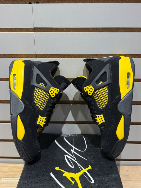 Jordan 4 Retro Thunder (2023) Sz 9.5