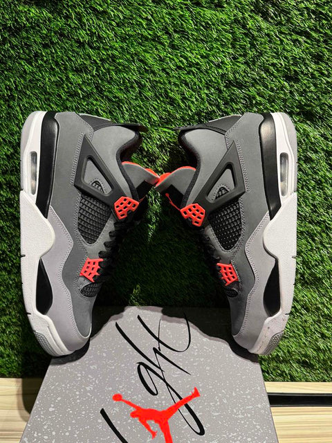 Jordan 4 Retro Infrared Sz 10M.