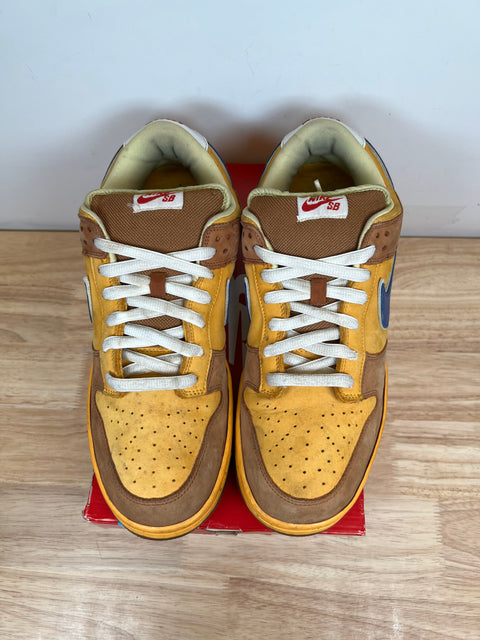 Nike SB Dunk Low Newcastle Brown Ale