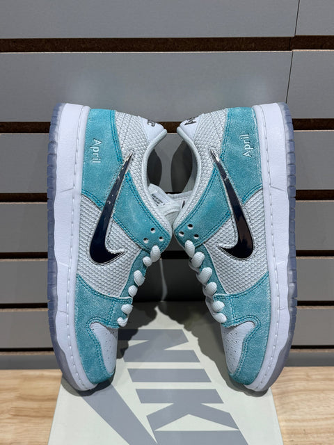 Nike SB Dunk Low April Skateboards Sz 6.5
