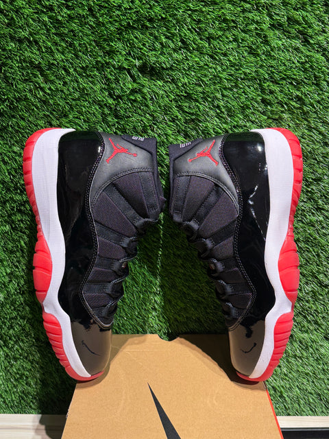 Jordan 11 Retro Playoffs Bred (2019) Sz 11.5M