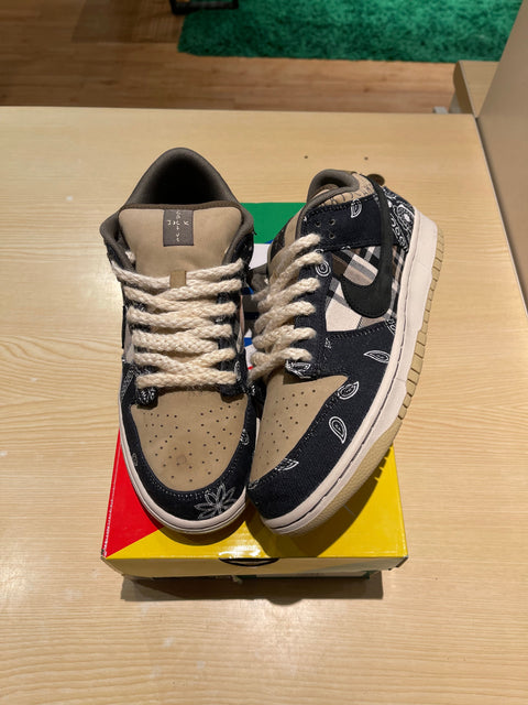 Nike SB Dunk Low Travis Scott (Special Box)