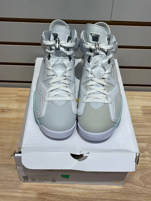 Jordan 6 Retro Mint Foam (Women's) Sz 10.5M