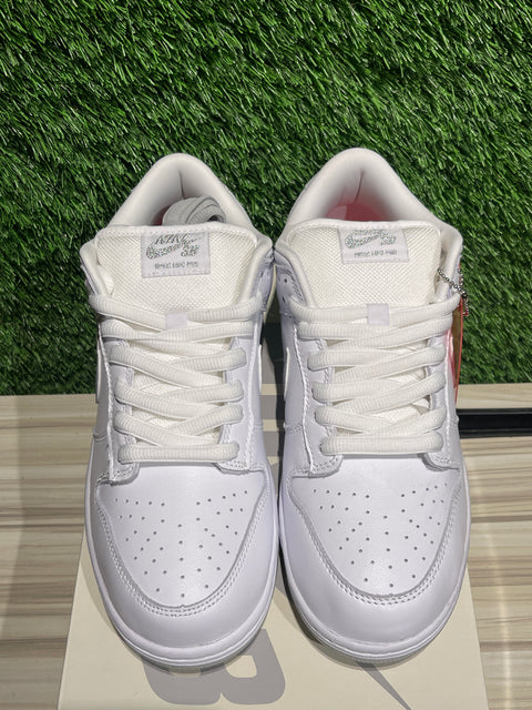 Nike SB Dunk Low Supreme 94 White Metallic Silver