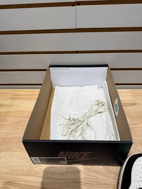 Jordan 1 Retro Low OG Mocha Sz 11.5M