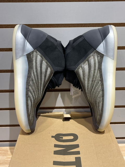 adidas Yeezy QNTM Barium Sz 13