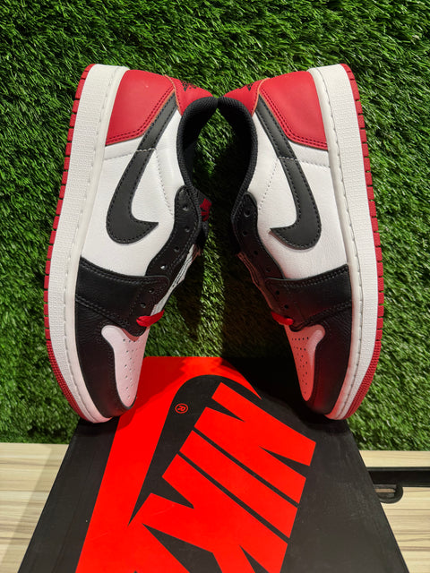Jordan 1 Retro Low OG Black Toe (2023) Sz 8