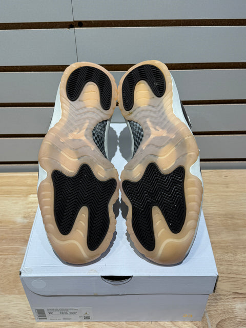 Jordan 11 Retro Neapolitan (Women's) Sz 10.5M