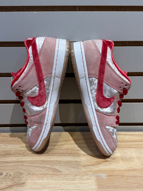 Nike SB Dunk Low StrangeLove Skateboards Sz 7.5