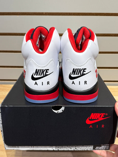 Jordan 5 Retro Fire Red Black Tongue (2025) Sz 11