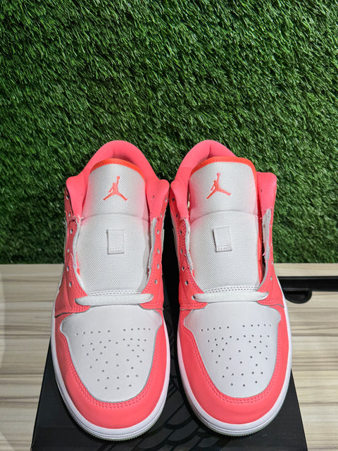 Jordan 1 Low SE Lava Glow Sz 10